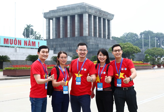 Trí thức trẻ Việt Nam trên thế giới về thăm Thủ đô, nuôi dưỡng tình yêu quê hương - 4 Trí thức trẻ Việt Nam trên thế giới về thăm Thủ đô, nuôi dưỡng tình yêu quê hương - 4