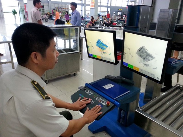 Hành khách mang súng săn và 177 viên đạn vào sân bay Nội Bài - 1 Hành khách mang súng săn và 177 viên đạn vào sân bay Nội Bài - 1