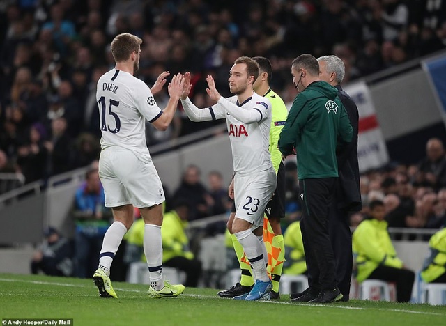 Bayern Munich đại thắng 6-0, Tottenham thăng hoa cùng HLV Mourinho - 6