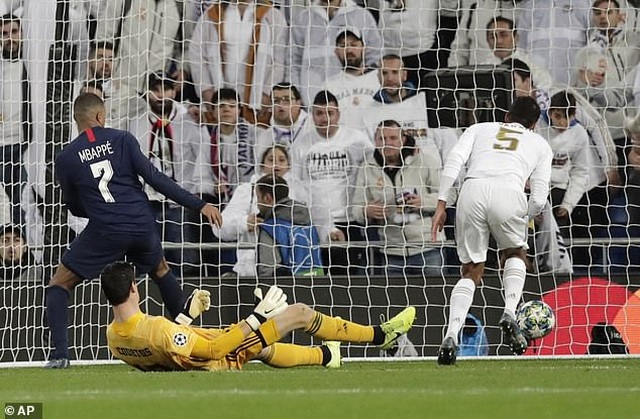 Hòa PSG, Real Madrid giành vé vào vòng 1/8 Champions League - 14