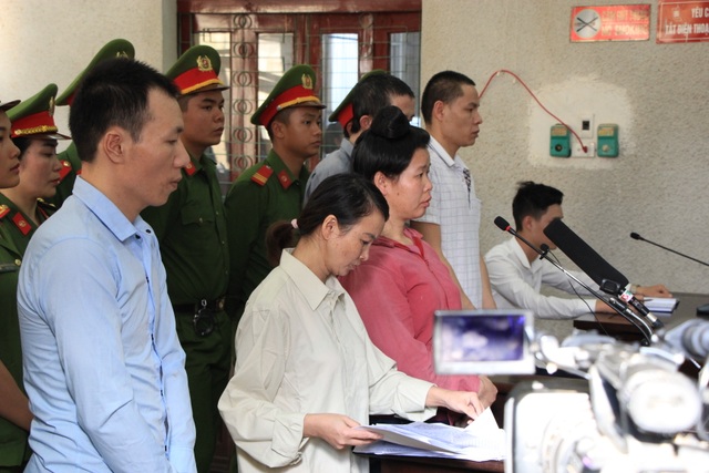 Mẹ nữ sinh giao gà bị đề nghị 20 năm tù - 2 Mẹ nữ sinh giao gà bị đề nghị 20 năm tù - 2
