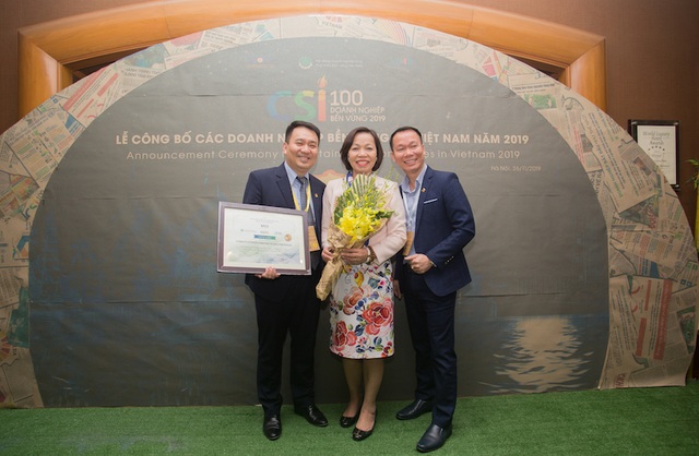 PNJ lần thứ 4 liên tiếp được vinh danh Top 10 Doanh nghiệp phát triển bền vững Việt Nam 2019 - 3 PNJ lần thứ 4 liên tiếp được vinh danh Top 10 Doanh nghiệp phát triển bền vững Việt Nam 2019 - 3