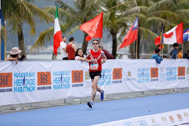 Thương hiệu 361º truyền lửa đam mê cho hàng nghìn VĐV tại giải Halong Heritage Marathon 2019 - 7 Thương hiệu 361º truyền lửa đam mê cho hàng nghìn VĐV tại giải Halong Heritage Marathon 2019 - 7
