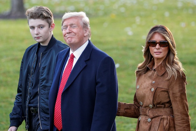 Cậu út nhà Trump mới 13 tuổi đã cao hơn 1,9 mét - Ảnh minh hoạ 2