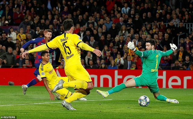 Messi tỏa sáng, Barcelona hạ Dortmund và giành vé đi tiếp - 8 Messi tỏa sáng, Barcelona hạ Dortmund và giành vé đi tiếp - 8