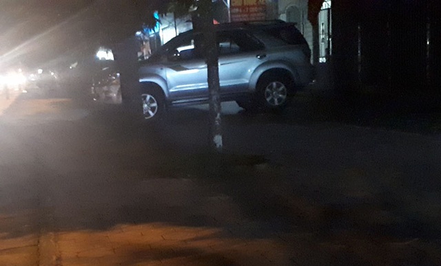 Không có tiêu chuẩn, Chánh án tỉnh vẫn được xe biển xanh đưa đón tận nhà - 3 Không có tiêu chuẩn, Chánh án tỉnh vẫn được xe biển xanh đưa đón tận nhà - 3