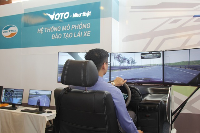 Lần đầu tiên Việt Nam có hệ thống mô phỏng đào tạo lái xe ô tô chuẩn quốc tế do Viettel sản xuất - 1