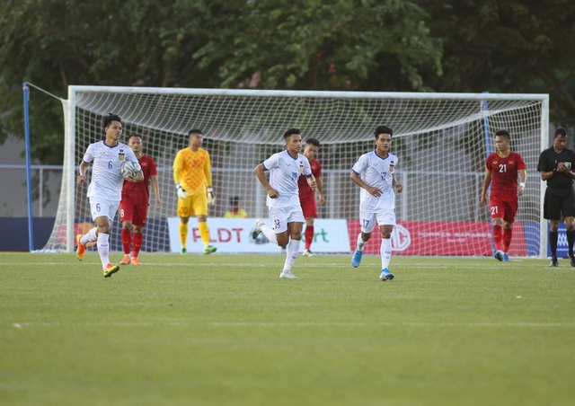 U22 Việt Nam 6-1 U22 Lào: Cú hattrick của Tiến Linh - 8