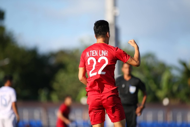 U22 Việt Nam 6-1 U22 Lào: Cú hattrick của Tiến Linh - 21