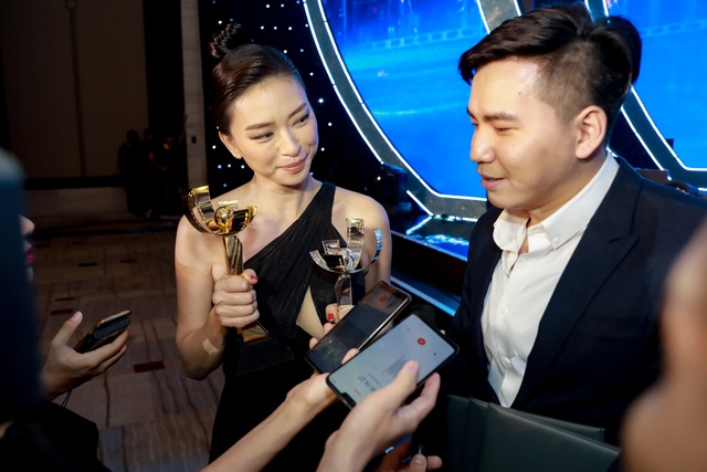 Ngô Thanh Vân bị mất tiếng, phải truyền nước trước khi ra thảm đỏ - 7 Ngô Thanh Vân bị mất tiếng, phải truyền nước trước khi ra thảm đỏ - 7