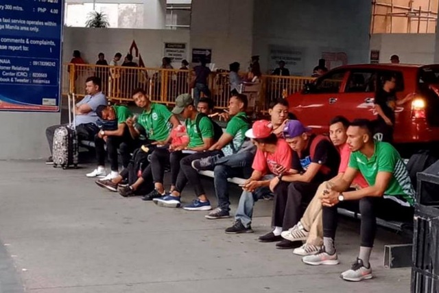Hàng loạt chuyện dở khóc dở cười ở Philippines trước SEA Games - 3 Hàng loạt chuyện dở khóc dở cười ở Philippines trước SEA Games - 3