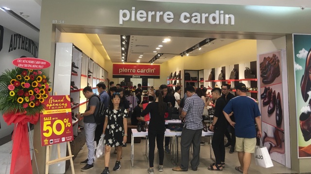 Pierre Cardin Shoes khai trương đồng loạt 5 Showroom, mở màn mùa lễ hội Black Friday 2019 - 3 Pierre Cardin Shoes khai trương đồng loạt 5 Showroom, mở màn mùa lễ hội Black Friday 2019 - 3