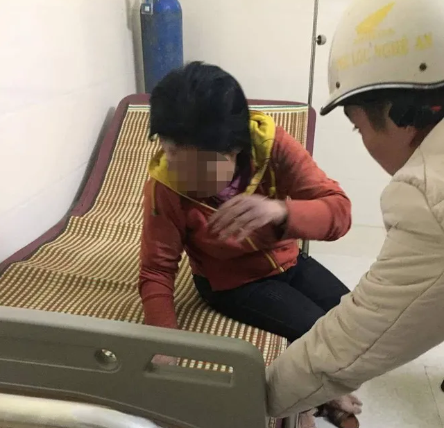Đã làm rõ được người lạ đánh đập tàn nhẫn người phụ nữ trong đêm - 1 Đã làm rõ được người lạ đánh đập tàn nhẫn người phụ nữ trong đêm - 1