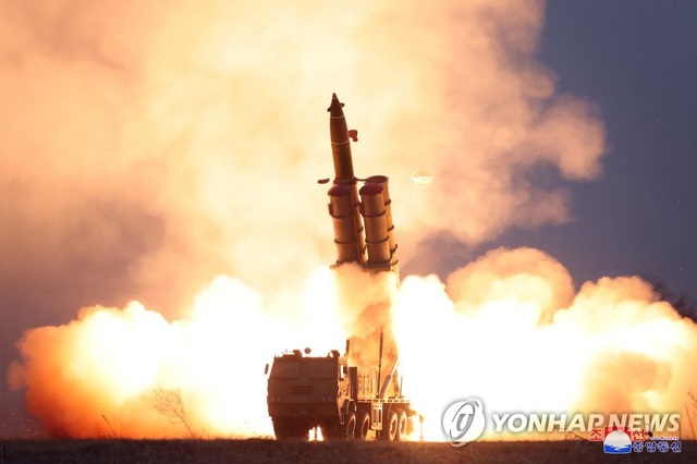 Triều Tiên cảnh báo Thủ tướng Nhật Bản sớm thấy tên lửa đạn đạo “bay ngang mũi” - 1