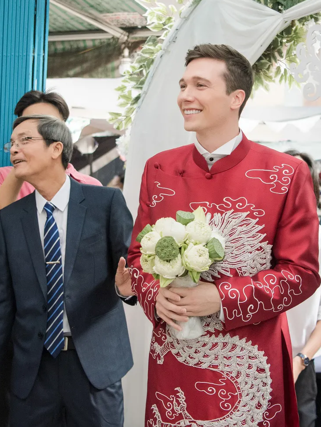 Vợ chồng Hoàng Oanh cấp cứu trước ngày cưới, xúc động trao nhầm nhẫn trong Lễ vu quy - 13 Vợ chồng Hoàng Oanh cấp cứu trước ngày cưới, xúc động trao nhầm nhẫn trong Lễ vu quy - 13