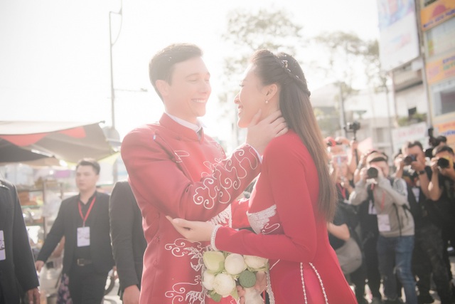 Vợ chồng Hoàng Oanh cấp cứu trước ngày cưới, xúc động trao nhầm nhẫn trong Lễ vu quy - 3 Vợ chồng Hoàng Oanh cấp cứu trước ngày cưới, xúc động trao nhầm nhẫn trong Lễ vu quy - 3