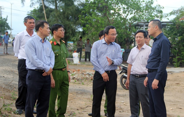 Vụ xe bán tải gây tai nạn 4 người chết: Xe không hãm phanh, tông vào tường rào mới dừng lại - 3 Vụ xe bán tải gây tai nạn 4 người chết: Xe không hãm phanh, tông vào tường rào mới dừng lại - 3