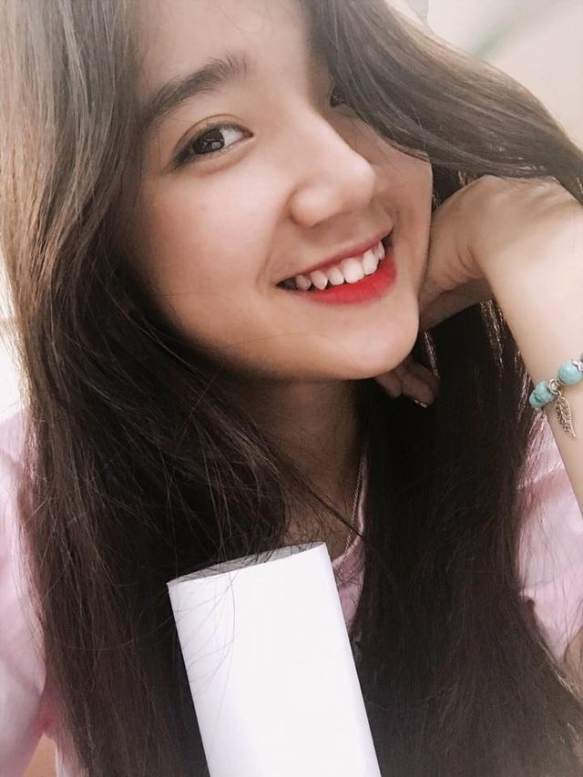do-sac-dan-hot-girl-thang-11-gay-thuong-nho-cong-dong-mangdocx-1575301337644.jpeg