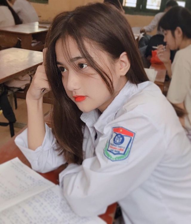 do-sac-dan-hot-girl-thang-11-gay-thuong-nho-cong-dong-mangdocx-1575301338001.jpeg