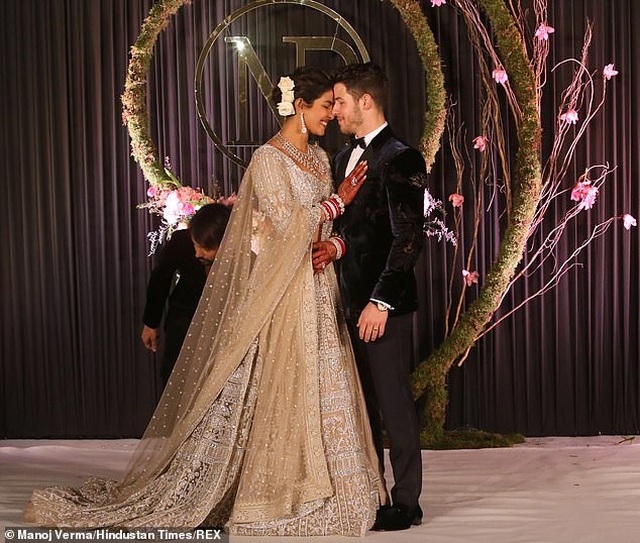 Nick Jonas say đắm nói yêu vợ trong kỷ niệm 1 năm ngày cưới - 7 Nick Jonas say đắm nói yêu vợ trong kỷ niệm 1 năm ngày cưới - 7