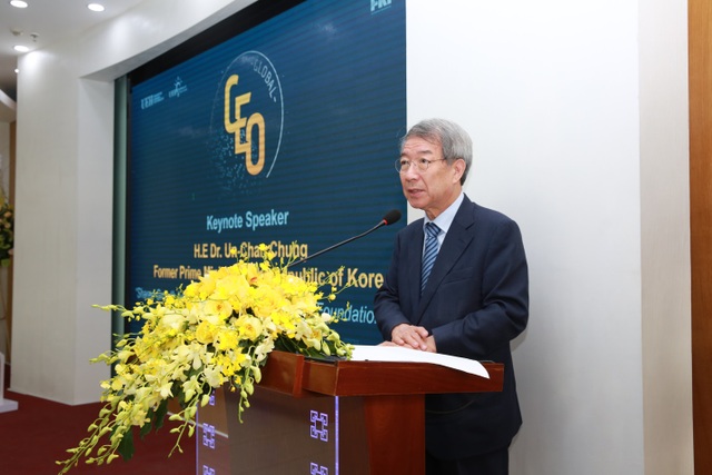 Nguyên Thủ tướng Hàn Quốc đánh giá cao chương trình Quản trị cấp cao toàn cầu của UEH và FKI - 1 Nguyên Thủ tướng Hàn Quốc đánh giá cao chương trình Quản trị cấp cao toàn cầu của UEH và FKI - 1