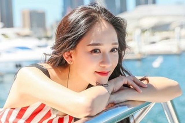 Nhan sắc như thiếu nữ đôi mươi khiến phi công trẻ kém 9 tuổi mê mệt của mỹ nhân Trần Kiều Ân - 25 Nhan sắc như thiếu nữ đôi mươi khiến phi công trẻ kém 9 tuổi mê mệt của mỹ nhân Trần Kiều Ân - 25