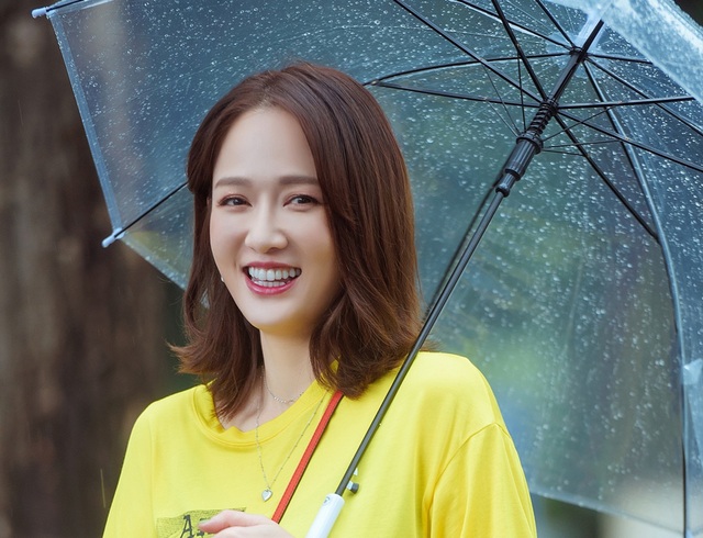 Nhan sắc như thiếu nữ đôi mươi khiến phi công trẻ kém 9 tuổi mê mệt của mỹ nhân Trần Kiều Ân - 8 Nhan sắc như thiếu nữ đôi mươi khiến phi công trẻ kém 9 tuổi mê mệt của mỹ nhân Trần Kiều Ân - 8