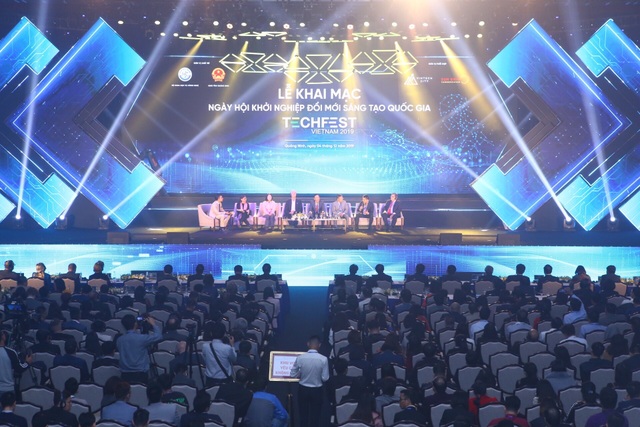 Bộ trưởng Bộ khoa học: Startup được định giá trên 1 tỷ đô-la Mỹ tại Việt Nam là rất thực tế - 3 Bộ trưởng Bộ khoa học: Startup được định giá trên 1 tỷ đô-la Mỹ tại Việt Nam là rất thực tế - 3
