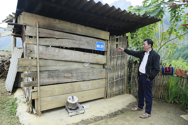 Hàng chục học sinh mầm non “co ro” trong lớp học trên triền núi - 9 Hàng chục học sinh mầm non “co ro” trong lớp học trên triền núi - 9