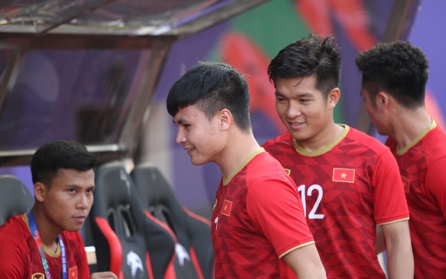 Quang Hải đăm chiêu nhìn đội nhà bị U22 Thái Lan dẫn bàn - 5