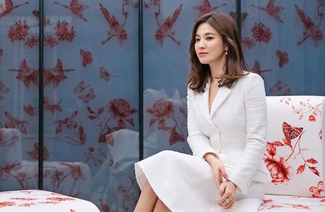 Fan ngưỡng mộ hành trình lột xác của Song Hye Kyo hậu ly hôn - 5 Fan ngưỡng mộ hành trình lột xác của Song Hye Kyo hậu ly hôn - 5