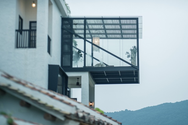 Chán thành phố ngột ngạt, 7 cô gái rủ nhau về quê sống trong ngôi nhà tuyệt đẹp giữa rừng cây - 4