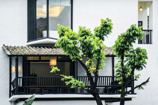 Chán thành phố ngột ngạt, 7 cô gái rủ nhau về quê sống trong ngôi nhà tuyệt đẹp giữa rừng cây - 10