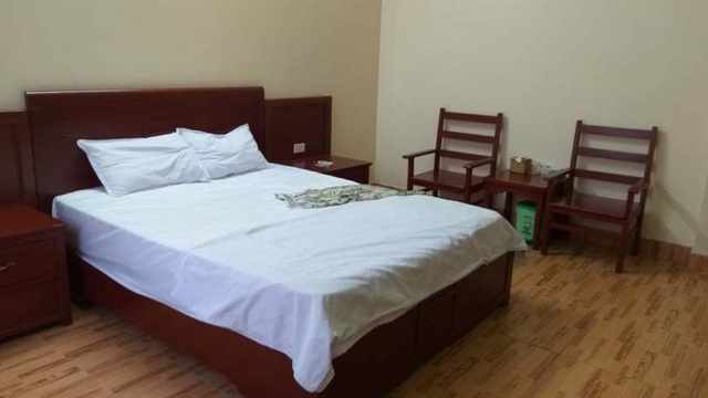 Trăng mật ngọt ngào, chồng lén lút thuê phòng cho nhân tình ở ngay bên cạnh - 1 Trăng mật ngọt ngào, chồng lén lút thuê phòng cho nhân tình ở ngay bên cạnh - 1
