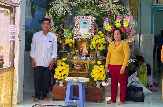 CSGT báo cáo như thế nào về vụ thiếu niên lao vào cột đèn tử vong? - 3 CSGT báo cáo như thế nào về vụ thiếu niên lao vào cột đèn tử vong? - 3