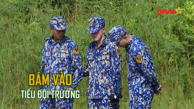 Nghệ sĩ hoảng loạn khi đứng dưới nắng 40ºC - 3 Nghệ sĩ hoảng loạn khi đứng dưới nắng 40ºC - 3