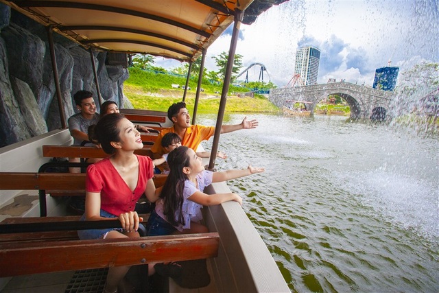Các tập đoàn lớn xuất hiện ở Quảng Ninh: “Mở cửa” thị trường, dẫn dắt đầu tư - 5 Các tập đoàn lớn xuất hiện ở Quảng Ninh: “Mở cửa” thị trường, dẫn dắt đầu tư - 5