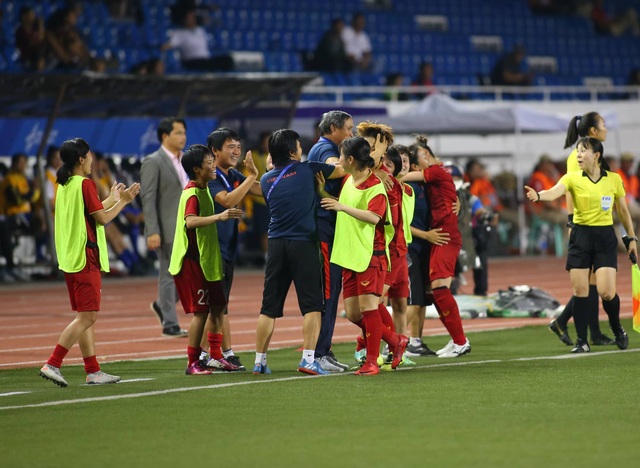 Đánh bại Thái Lan, đội tuyển nữ Việt Nam giành HCV SEA Games 30 - 13 Đánh bại Thái Lan, đội tuyển nữ Việt Nam giành HCV SEA Games 30 - 13