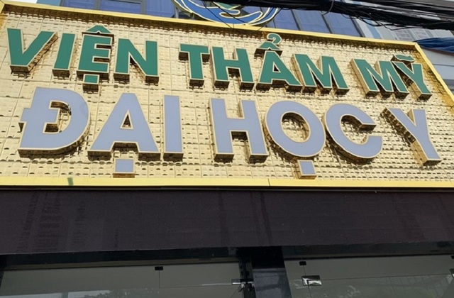 Nhái “Đại học Y” thẩm mỹ viện bị đình chỉ 9 tháng - 1 Nhái “Đại học Y” thẩm mỹ viện bị đình chỉ 9 tháng - 1