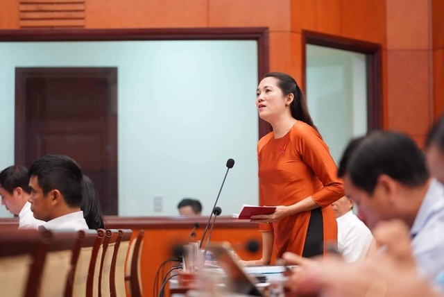 Chất vấn Giám đốc Công an TPHCM: Kẻ cướp đi xe xịn giật điện thoại trắng trợn! - 1 Chất vấn Giám đốc Công an TPHCM: Kẻ cướp đi xe xịn giật điện thoại trắng trợn! - 1