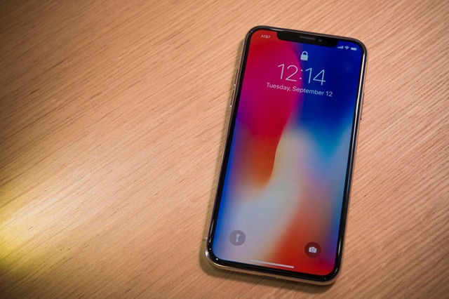 iPhone X khoá mạng, lỗi Face ID 