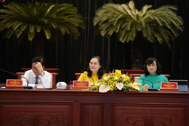 Giám đốc Sở TN-MT TPHCM nhận trách nhiệm về những hạn chế trong thủ tục đất đai - 4 Giám đốc Sở TN-MT TPHCM nhận trách nhiệm về những hạn chế trong thủ tục đất đai - 4