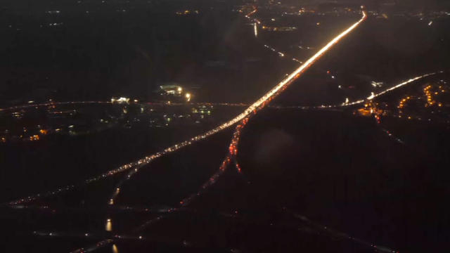 Pháp tắc đường 630 km vì đình công quy mô lớn - 5 Pháp tắc đường 630 km vì đình công quy mô lớn - 5