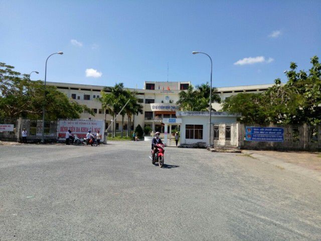 Cà Mau: 8 nhân viên y tế bị phê bình, kỷ luật vì thái độ phục vụ người bệnh - 1 Cà Mau: 8 nhân viên y tế bị phê bình, kỷ luật vì thái độ phục vụ người bệnh - 1