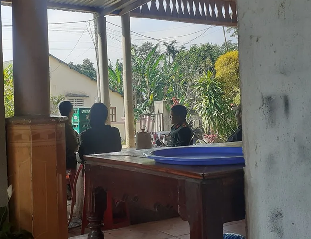 Vụ người phụ nữ tử vong tại Quảng Trị: Nghi án thượng úy quân đội đánh vợ vì ghen - 1 Vụ người phụ nữ tử vong tại Quảng Trị: Nghi án thượng úy quân đội đánh vợ vì ghen - 1