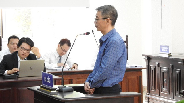 Nguyên Bí thư thị xã Bến Cát bị đề nghị mức án 16 năm tù - 2 Nguyên Bí thư thị xã Bến Cát bị đề nghị mức án 16 năm tù - 2