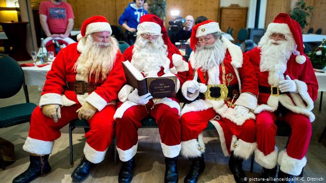 Dịch vụ đóng giả ông già Noel vào mùa kiếm bộn tiền tại Mỹ - 1 Dịch vụ đóng giả ông già Noel vào mùa kiếm bộn tiền tại Mỹ - 1