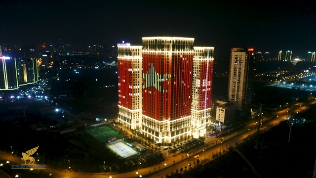 Sunshine Group “bão xuyên màn đêm” mừng đội tuyển Việt Nam lần đầu tiên vô địch SEA Games - 1 Sunshine Group “bão xuyên màn đêm” mừng đội tuyển Việt Nam lần đầu tiên vô địch SEA Games - 1
