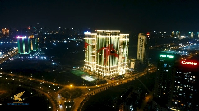 Sunshine Group “bão xuyên màn đêm” mừng đội tuyển Việt Nam lần đầu tiên vô địch SEA Games - 4 Sunshine Group “bão xuyên màn đêm” mừng đội tuyển Việt Nam lần đầu tiên vô địch SEA Games - 4