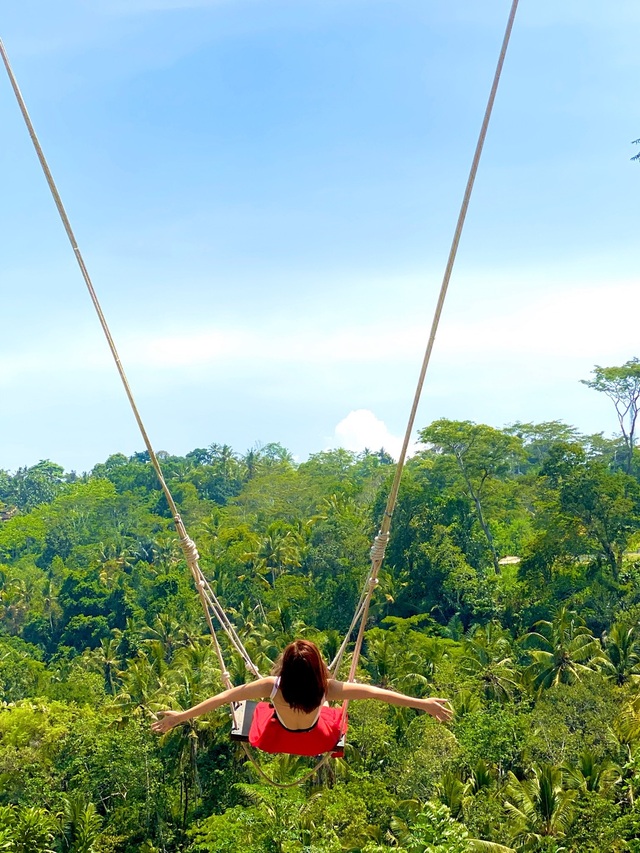Thuý Ngân diện bikini “sống ảo” ở quê hương đội bóng U22 Việt Nam vừa chiến thắng - 9 Thuý Ngân diện bikini “sống ảo” ở quê hương đội bóng U22 Việt Nam vừa chiến thắng - 9